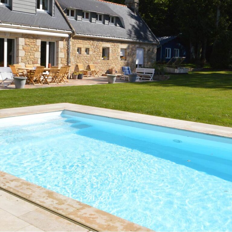 Pisciniste dans le Morbihan